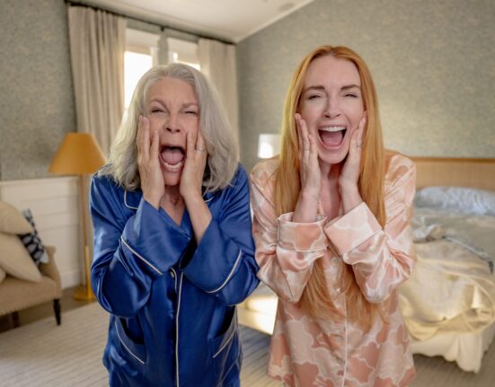 Jamie Lee Curtis e Lindsay Lohan voltam a interpretar mãe e filha na comédia 'Uma sexta-feira mais louca ainda'