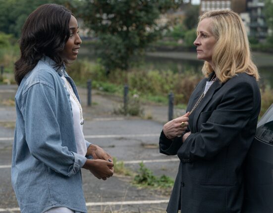 Julia Roberts e Ayo Edebiri estrelam o drama 'Depois da Caçada'
